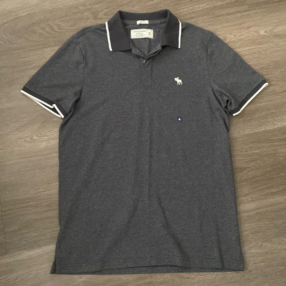•NWOT• Abercrombie Men Stretch Polo in Medium - Picture 1 of 4
